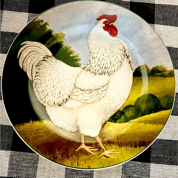 Ceramic Set of 2 Vintage “ON THE FARM” Chicken Plates like new. - Picture 4 of 7